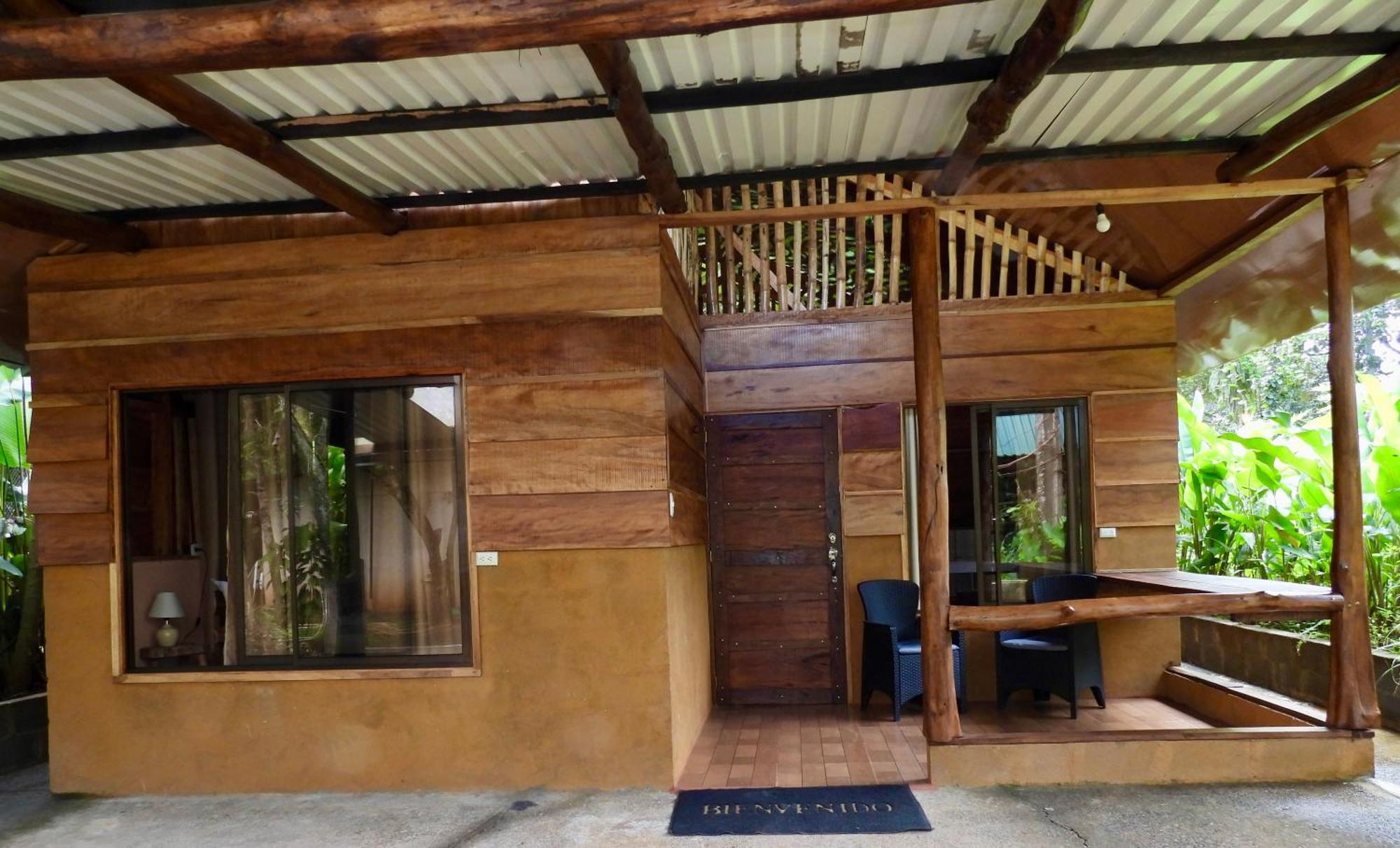 Iguanitas Lodge Pital  Exterior photo